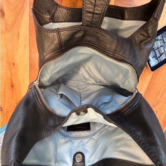 Coach Vintage 2011 Soho Lynn Leather Hobo Bag - OG Indie Sleaze - Picture 16 of 16